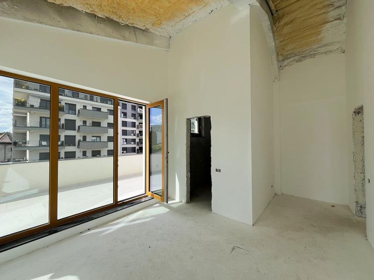 Apartament cu 4 camere semidecomandat în Domenii