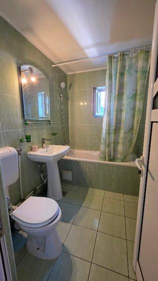 Apartament cu 2 camere decomandat, mobilat în Nicolina