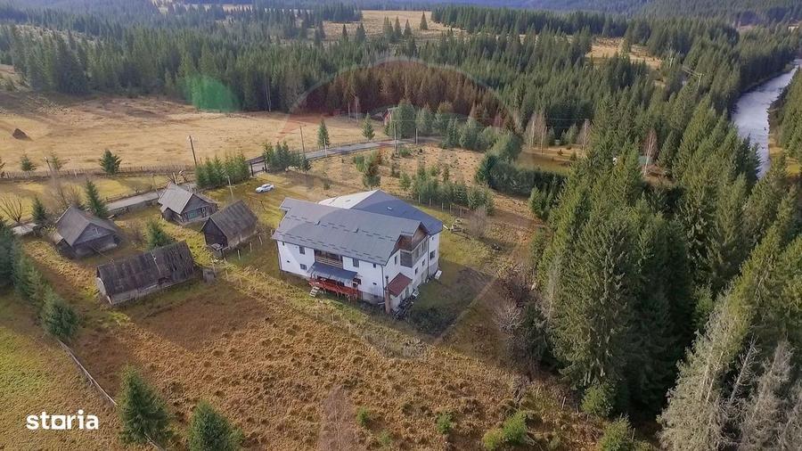 Spațiu comercial, de 1,300 mp, în Mărișel