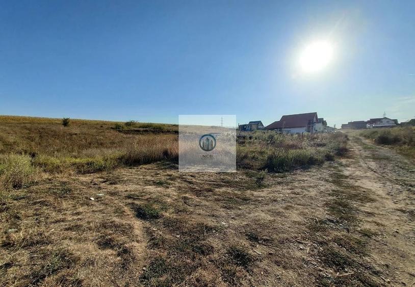 Teren agricol extravilan de 547 mp, în Zăvoi
