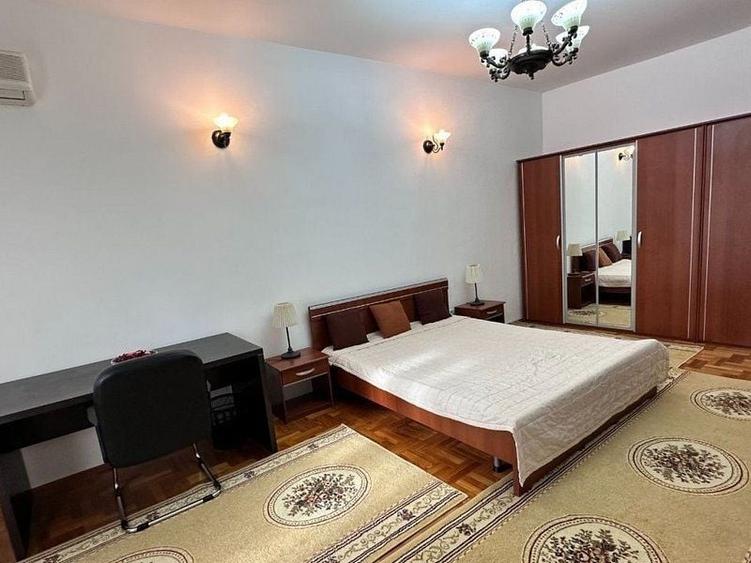 Apartament cu 3 camere semidecomandat în Herăstrău