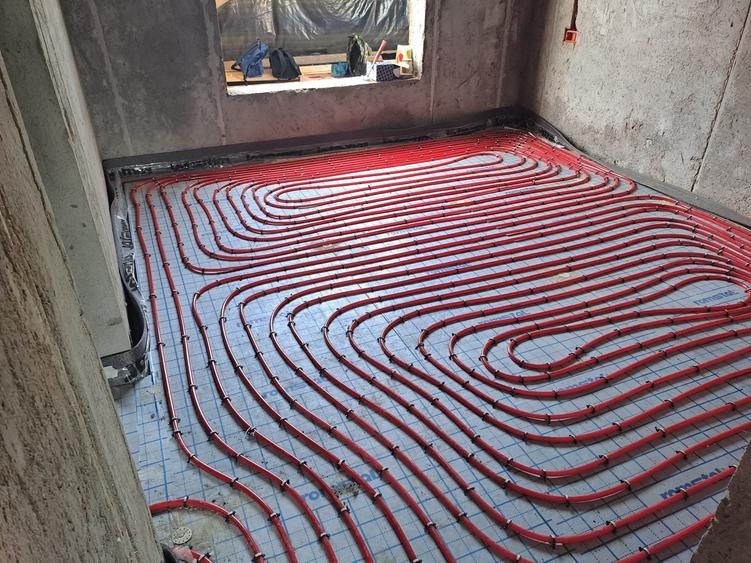 Casă cu 4 camere în Central