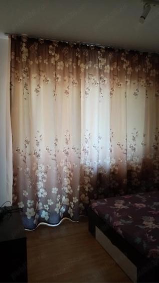 Apartament cu 3 camere semidecomandat în Sălaj