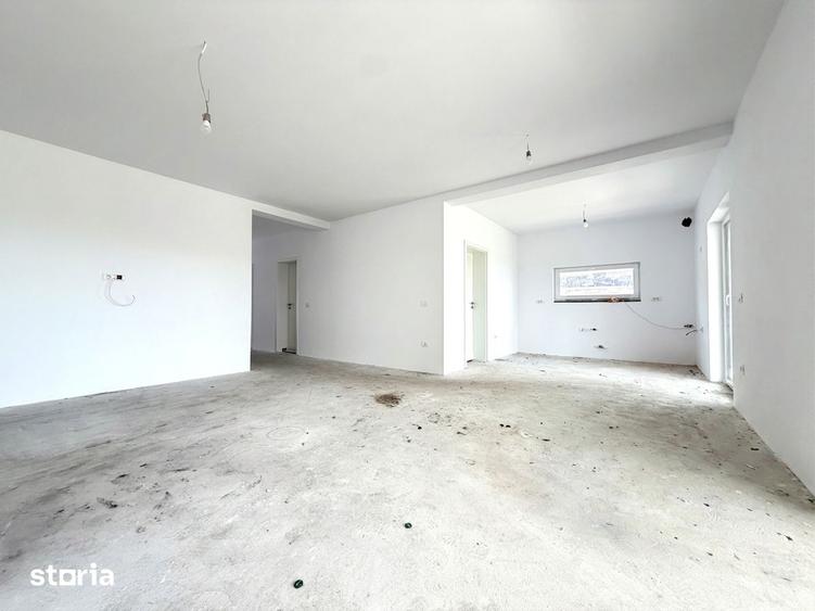 Casă cu 3 camere cu Teren 576 Mp în Sânandrei