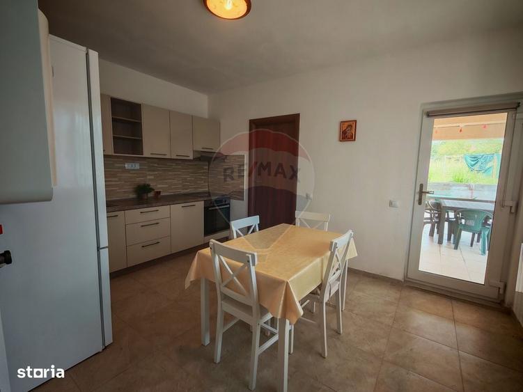 Casă cu 2 camere în Periferie