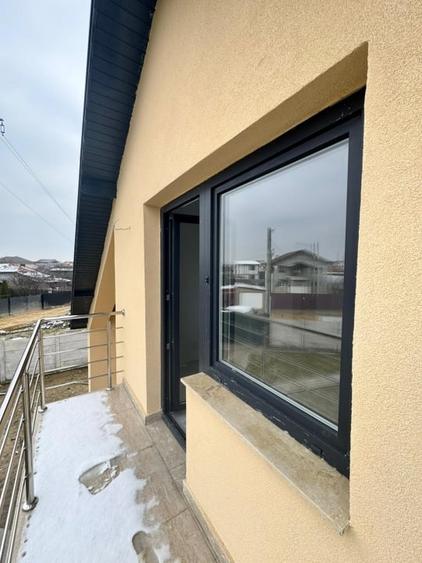 Casă individuală cu 5 camere cu Canalizare în Lascăr Catargiu