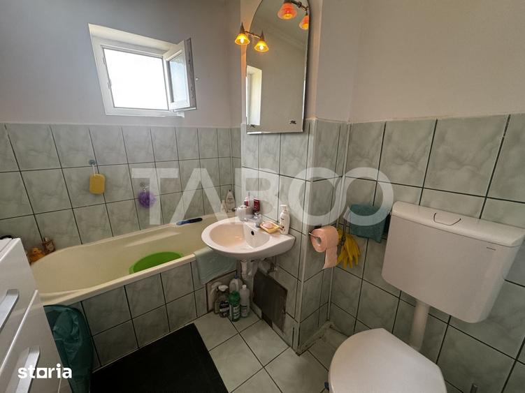 Apartament cu 4 camere decomandat în Central