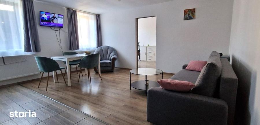Apartament cu 2 camere semidecomandat în Ultracentral
