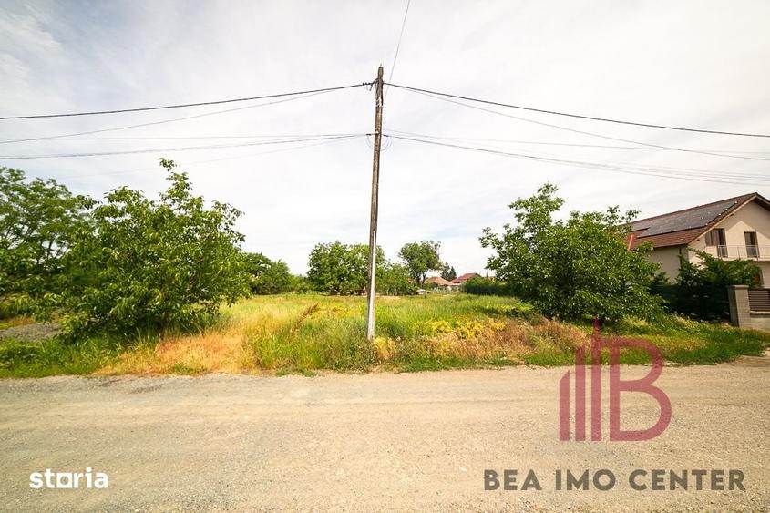 Teren de 795 mp, în Livada