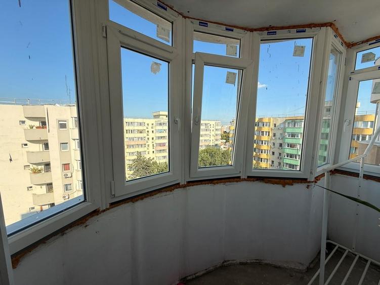 Garsonieră decomandată în Lacul Tei