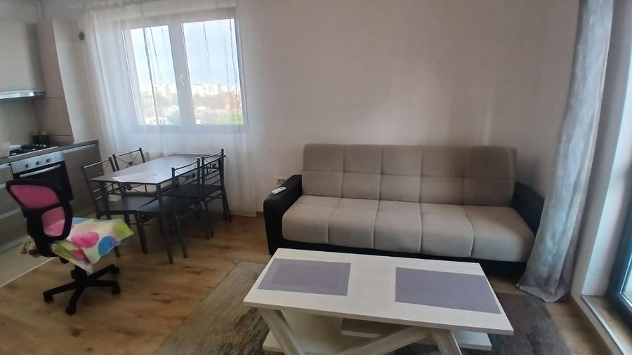 Apartament cu 2 camere semidecomandat în Parcul Carol