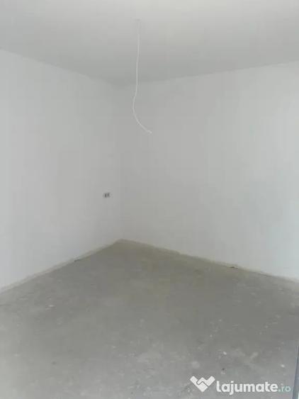 Apartament cu 2 camere decomandat în Mamaia