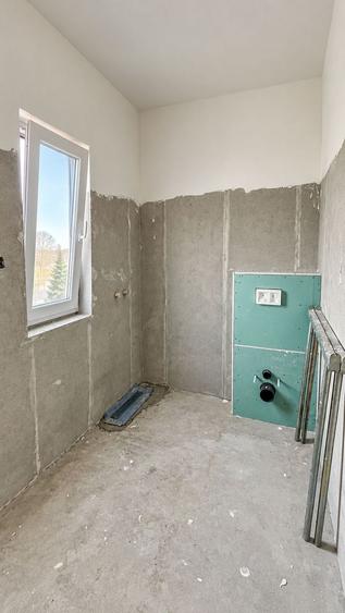 Duplex cu 4 camere cu Canalizare în Moșnița Nouă