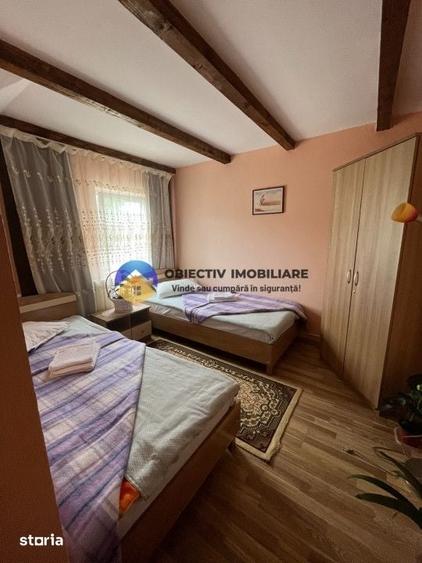 Casă cu 6 camere cu Teren 2088 Mp în Podoleni