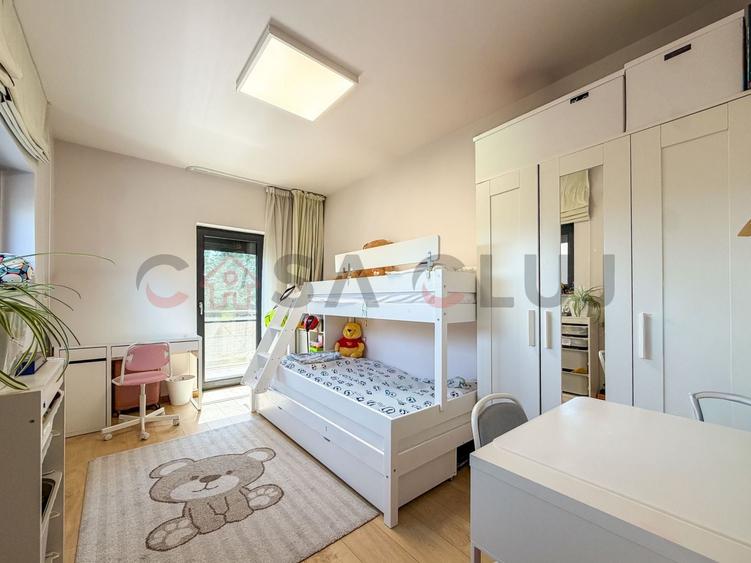 Apartament cu 3 camere decomandat, mobilat în Borhanci