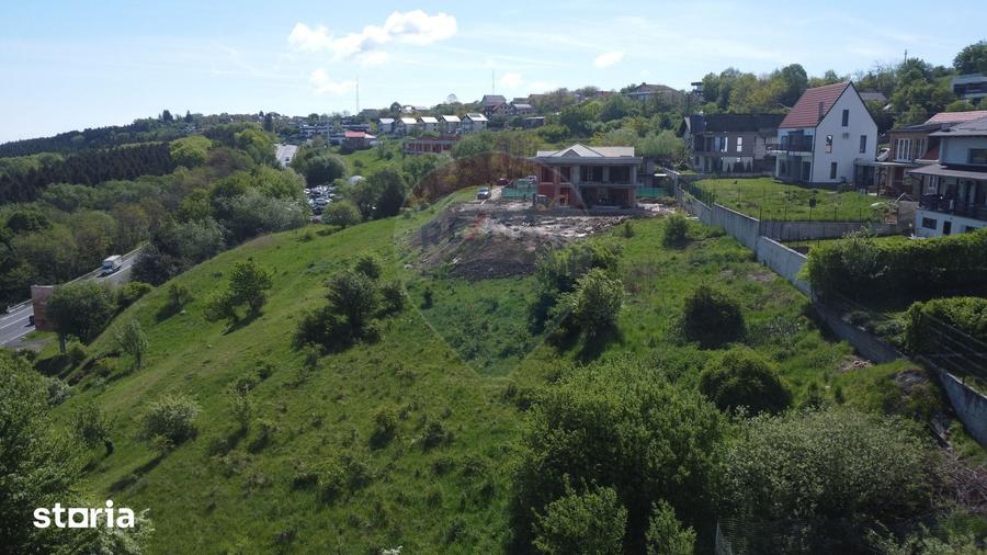 Teren de 1039 mp, în Feleacu