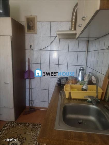 CASA CU ETAJ ZONA CETATII - 12