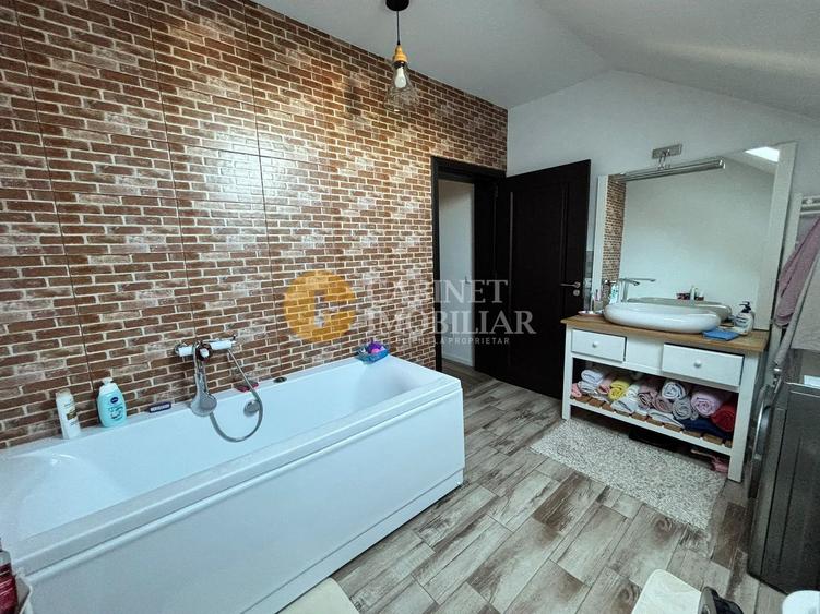 Duplex cu 4 camere cu Canalizare în Horpaz
