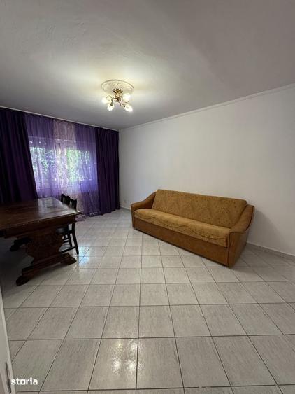 De inchiriat apartament 3 camere decomandat,zona Piata Mare 270/luna - 3