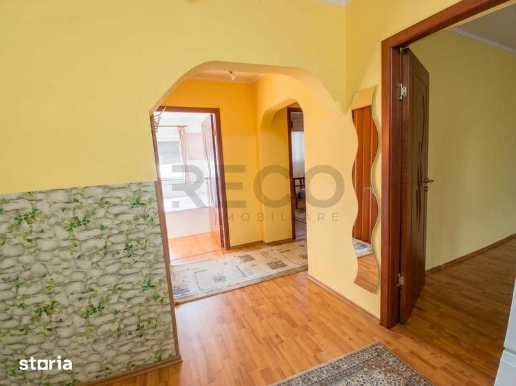 Apartament cu 3 camere decomandat în Central