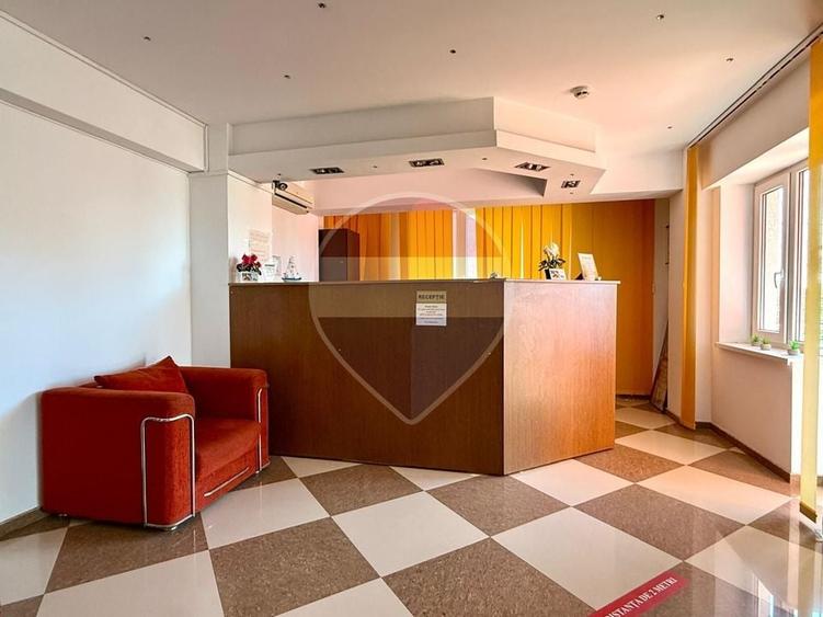 Hotel/Pensiune, de 1,250 mp, în Central