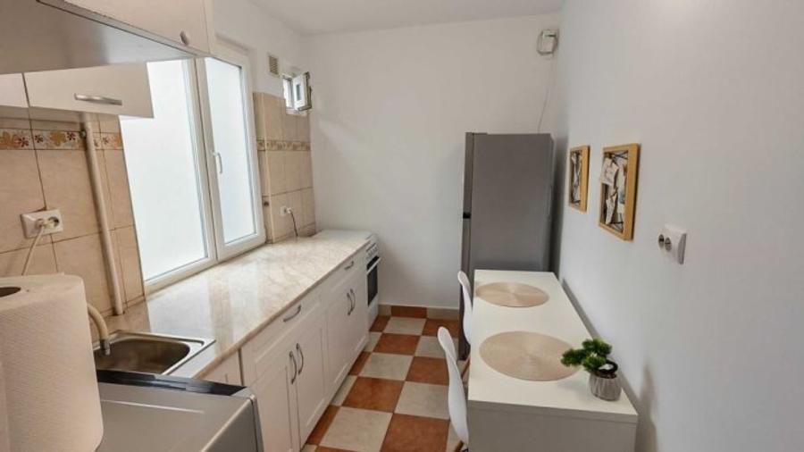 Apartament cu 2 camere decomandat, mobilat în Tineretului