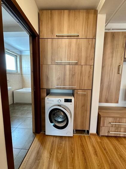 Apartament cu 2 camere semidecomandat în Florești