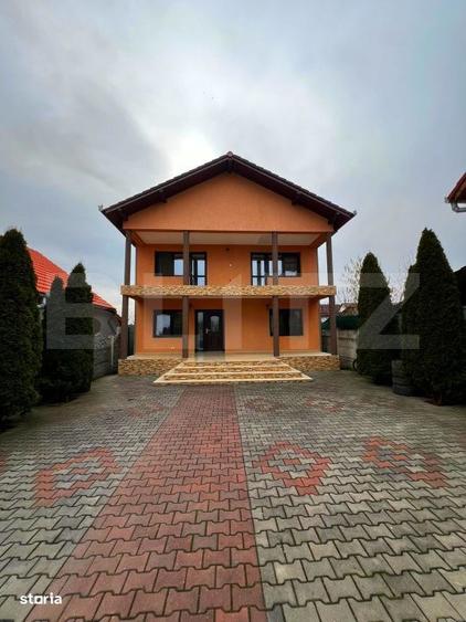 Casă cu 4 camere cu Teren 470 Mp în Teiu