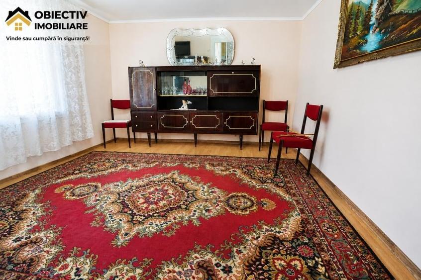 Casă cu 2 camere cu Teren 3477 Mp în Costișa
