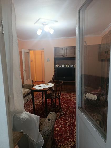 Apartament cu 2 camere decomandat în Exterior Vest