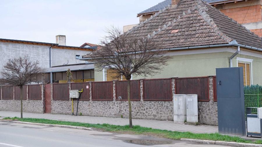 Casă cu 3 camere în Central