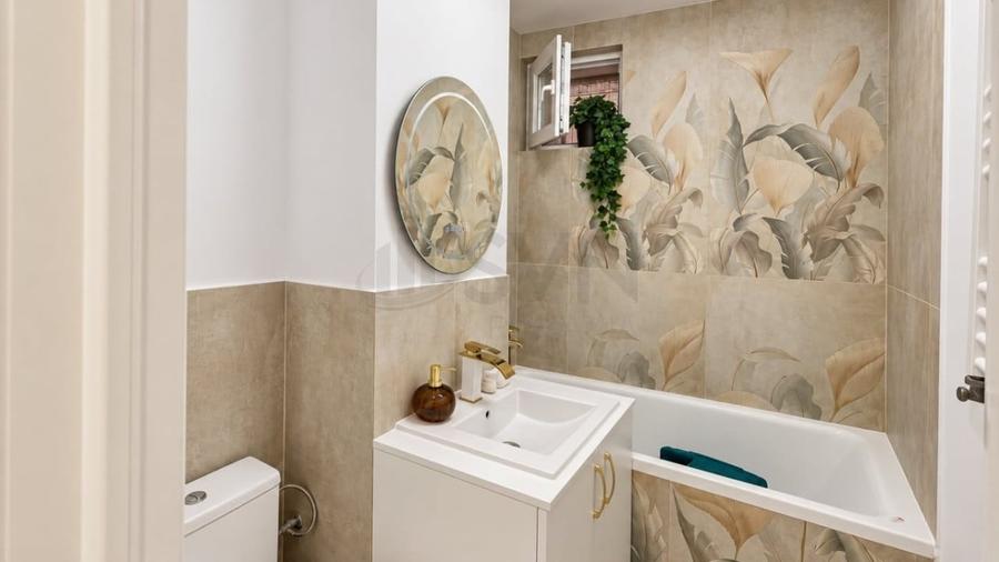 Apartament cu 3 camere semidecomandat, mobilat în Obor