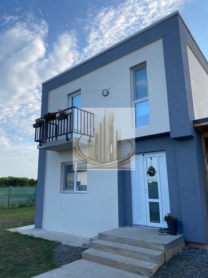 Duplex cu 3 camere cu Canalizare în Sânandrei