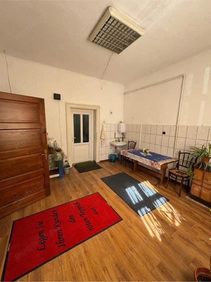 Spațiu comercial, de 36 mp, în Central