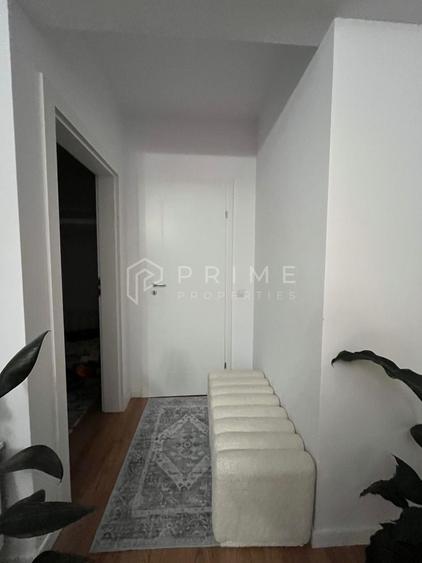 Apartament cu 3 camere decomandat în Livezeni