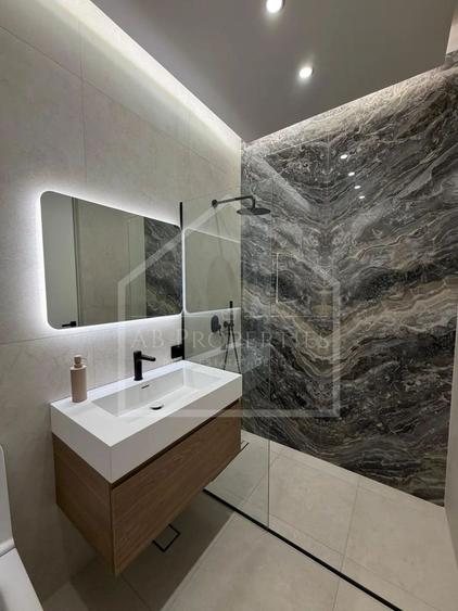 Apartament cu 2 camere semidecomandat, mobilat în Barbu Văcărescu