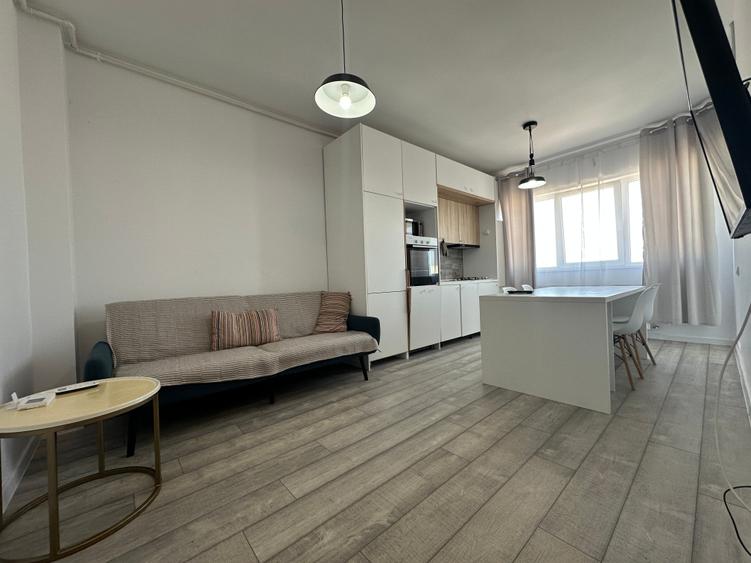 Apartament cu 2 camere semidecomandat în Militari