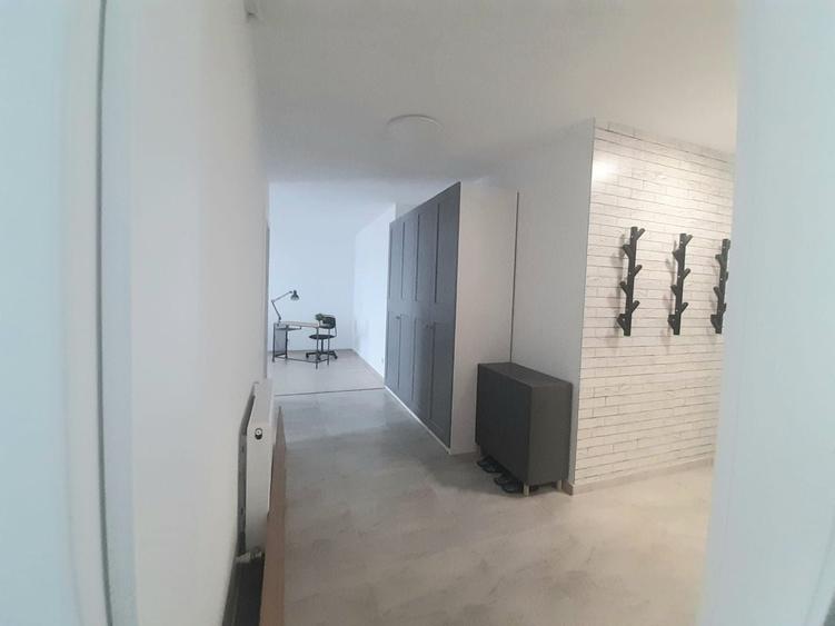 Apartament cu 2 camere decomandat în Drumul Taberei