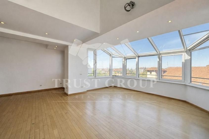Apartament cu 3 camere în Clucerului