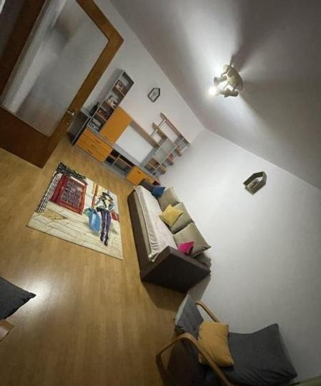 Apartament cu 2 camere decomandat, mobilat în P-ța Muncii
