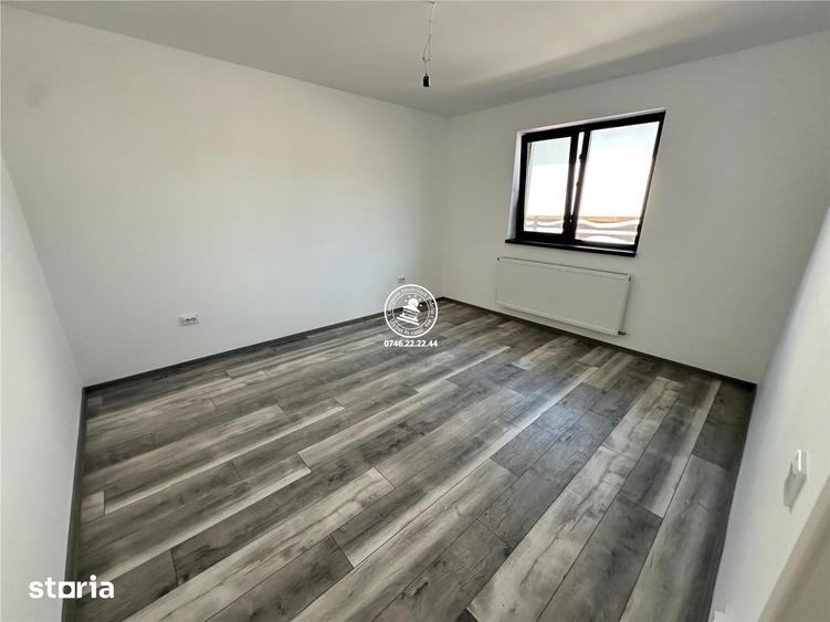 Casă cu 3 camere cu Teren 620 Mp în Grajduri