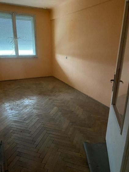 Casă cu 2 camere cu Teren 500 Mp în Mocrea