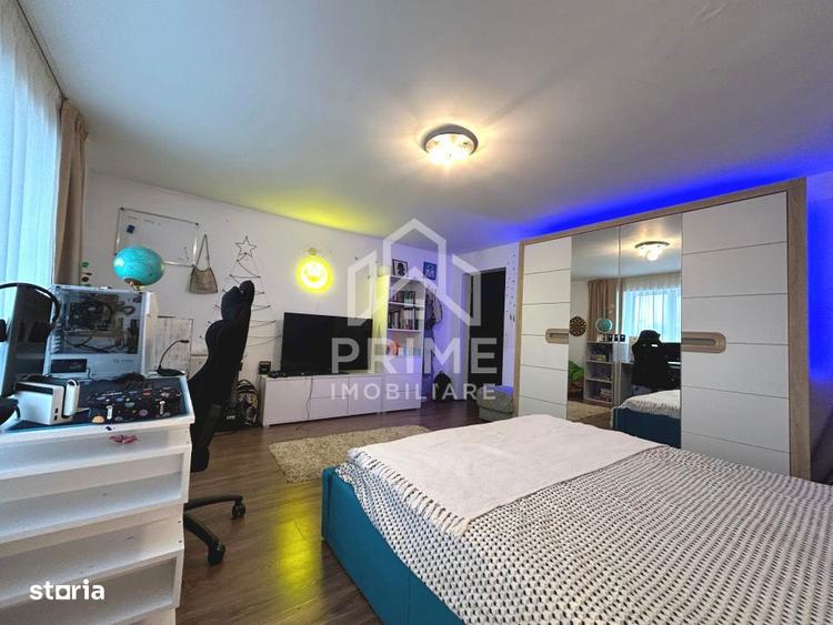 Casă cu 7 camere cu Teren 1004 Mp în Central