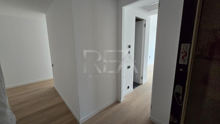 Apartament cu 2 camere semidecomandat în Colentina