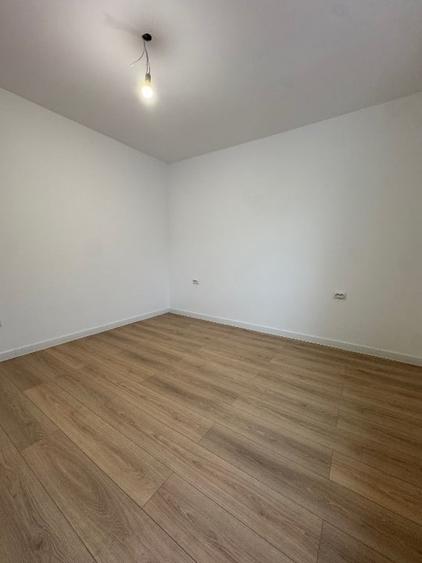 Apartament cu 2 camere decomandat în Nicolina