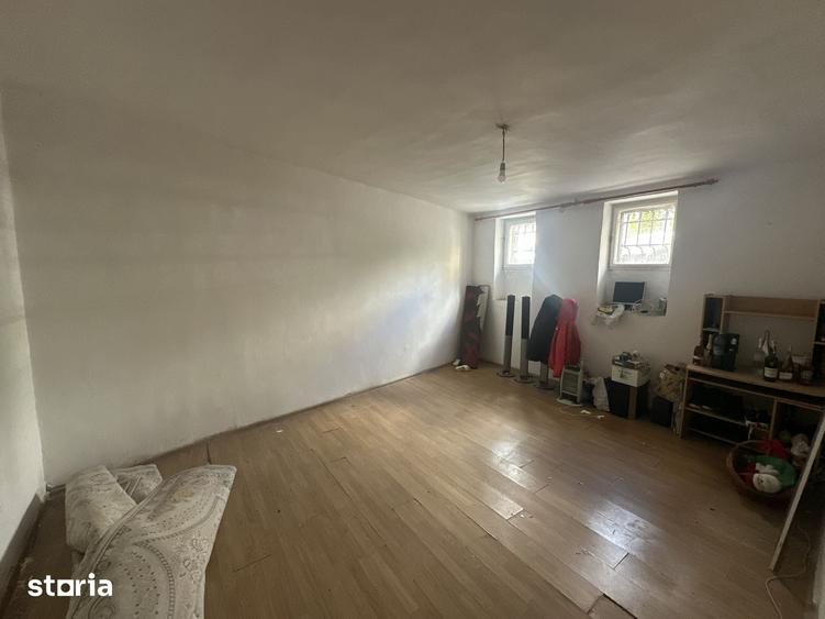 Apartament cu 7 camere în Centrul Civic