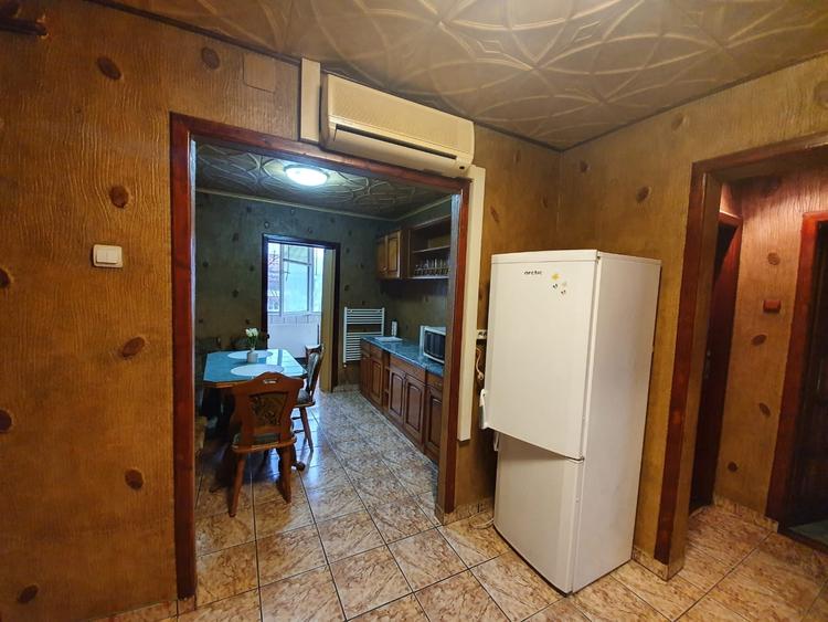 Apartament cu 2 camere decomandat în Girocului