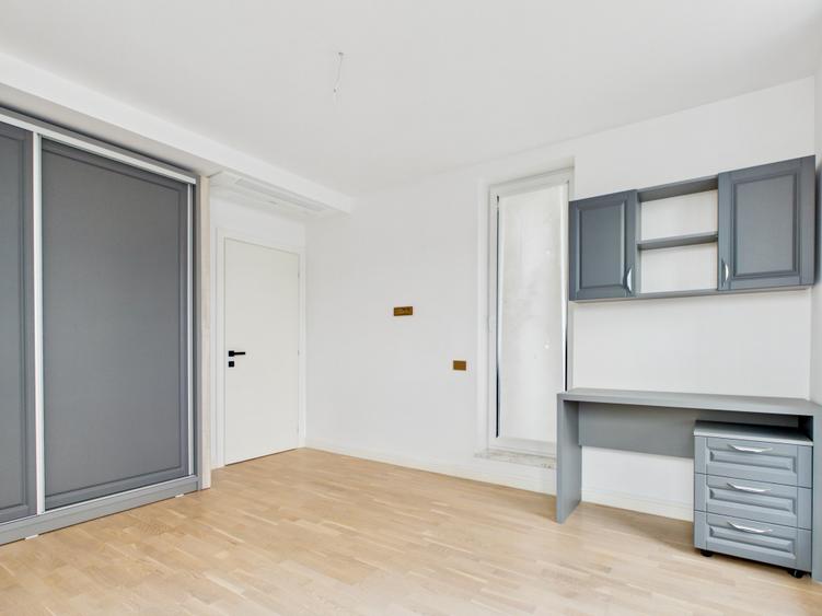 Duplex cu 6 camere cu Canalizare în Pipera