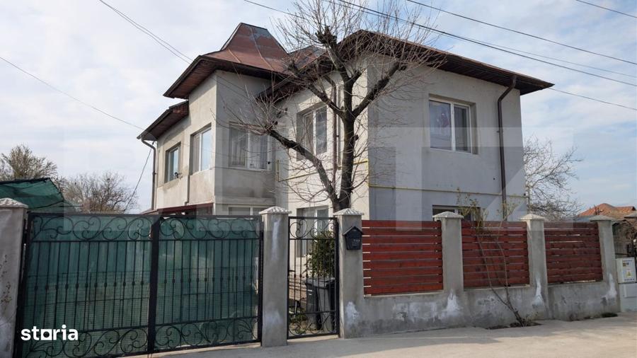 Casă cu 4 camere cu Teren 784 Mp în Bucșani