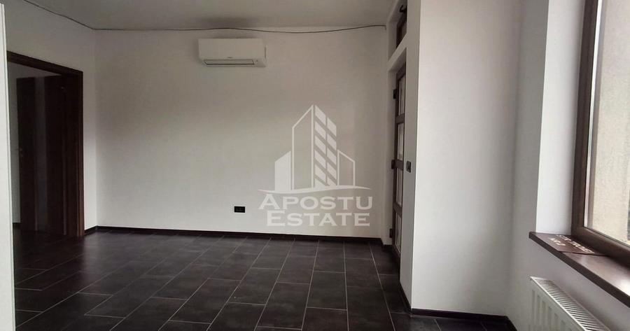 Birou, de 160 mp, în Subcetate